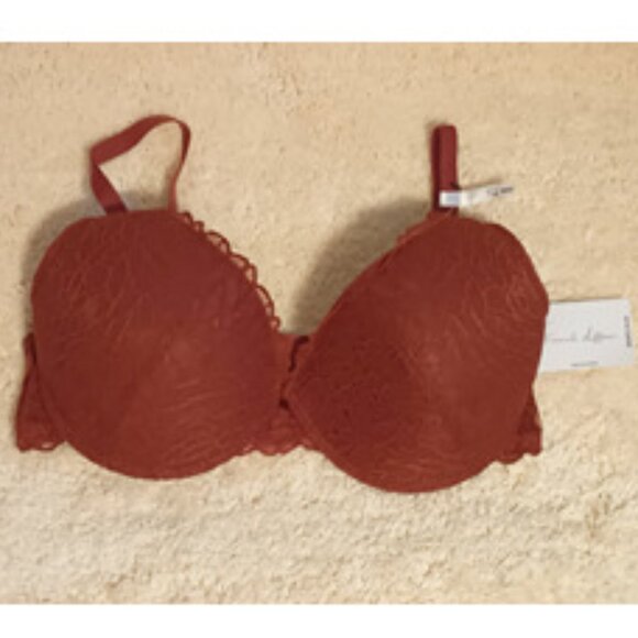 NWT~French Affair Women Full Figure Lace Lightly Padded Underwire Bra Size 40DD - Picture 1 of 7